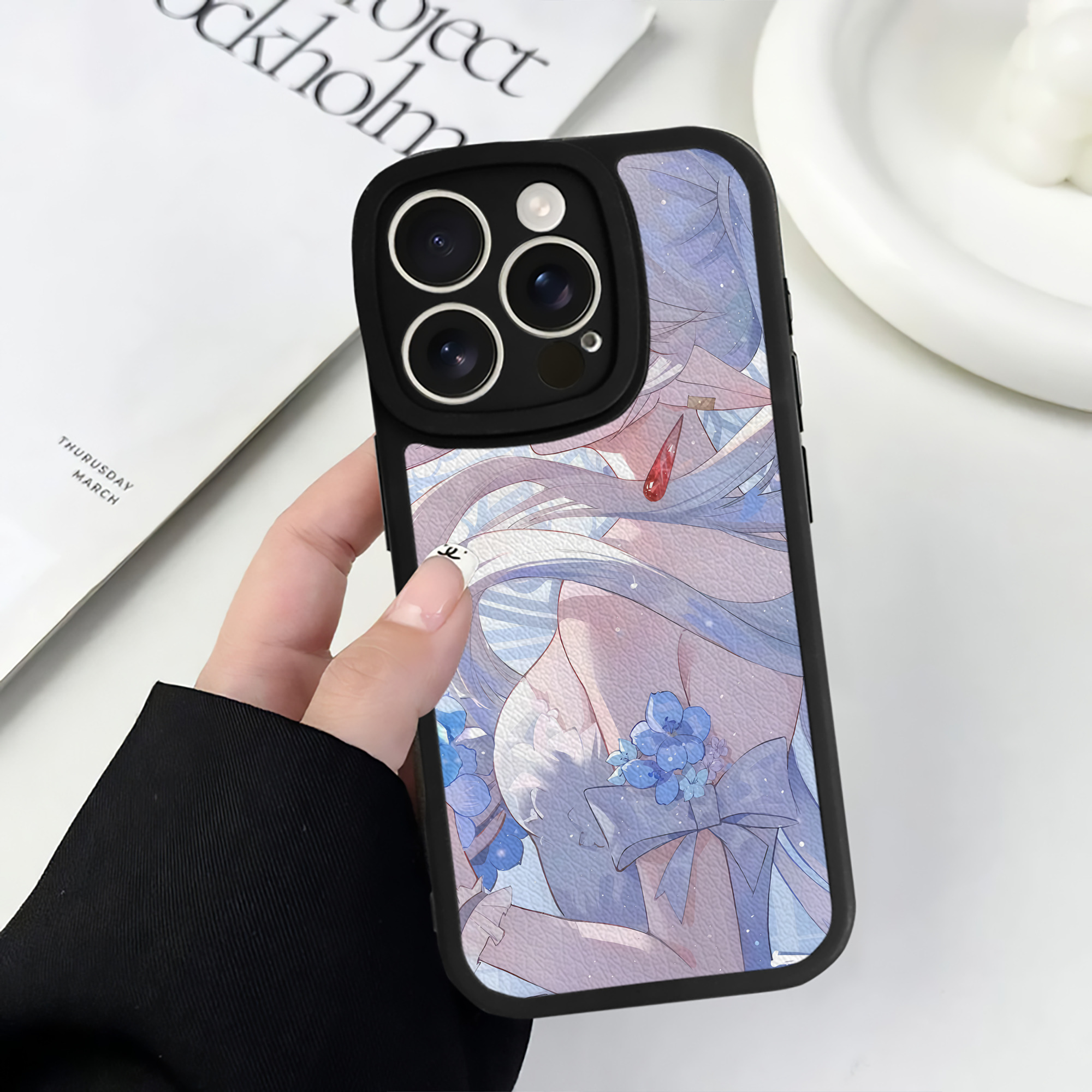 （画像用） 葬送のフリーレン Frieren 【iPhone 16シリーズ対応】シリコンスマホケース（レザー調） 材質：シリコン